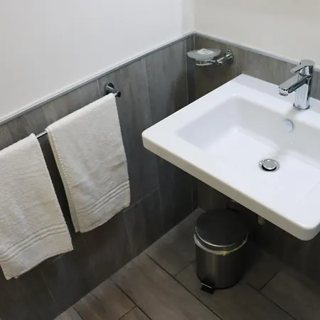 Affittacamere Essenza House Porta Pia Roma